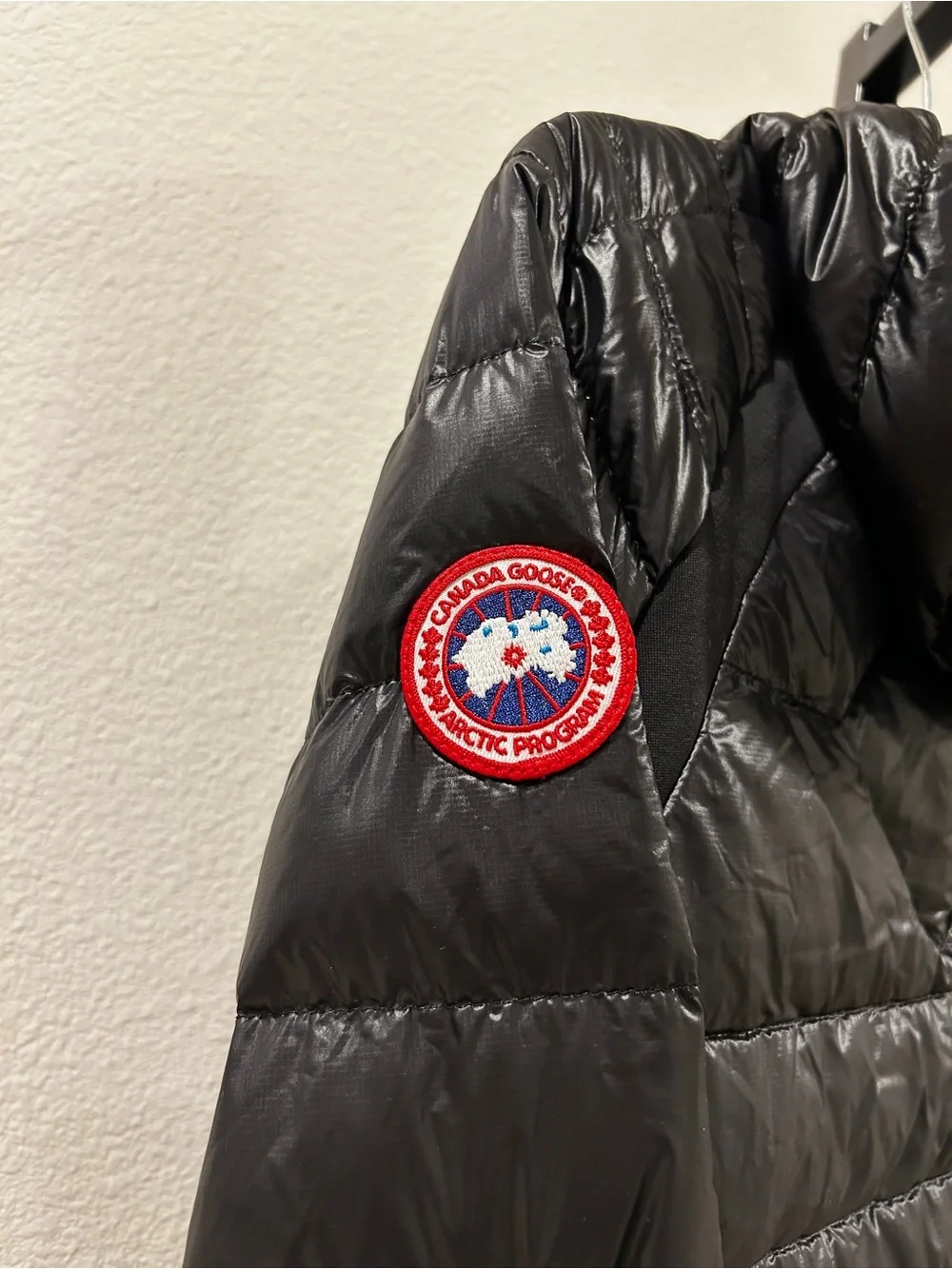 NWT Canada Goose Men's Hybridge Lite Hoodie Jacket Noir, Size S, Retail $850
